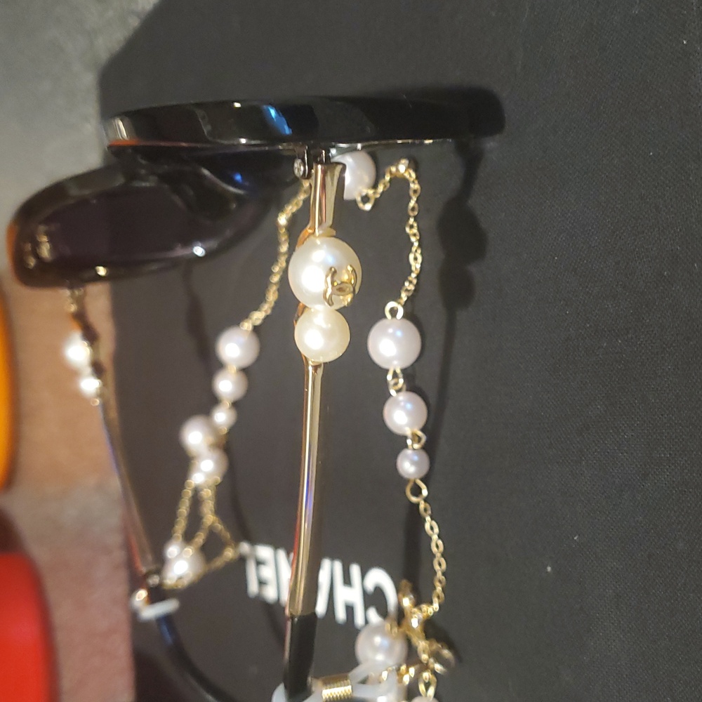 Chanel Sunglasses - Picture 9 of 16
